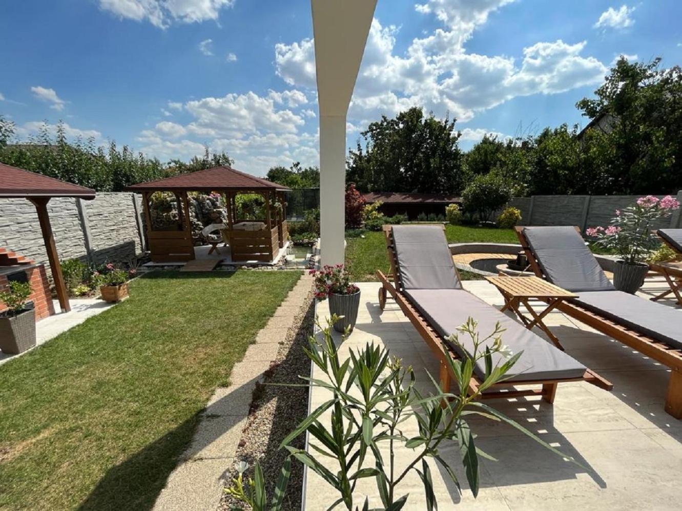 Trend Bed & Breakfast Arad Luaran gambar